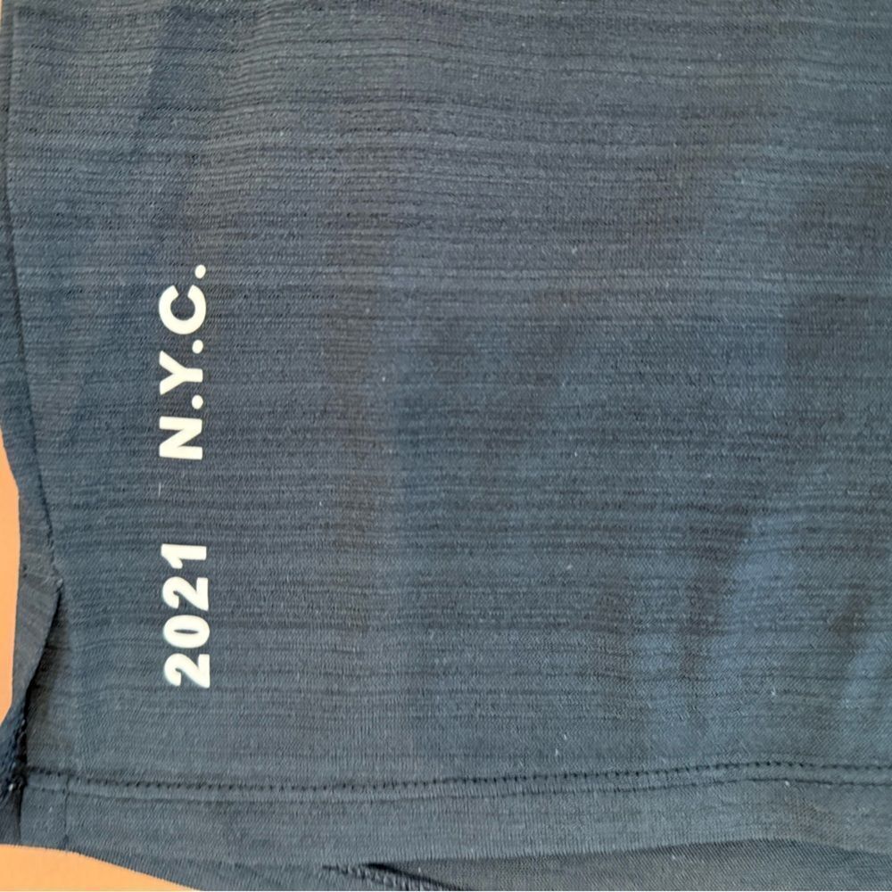 NWOT Nike Dri-FIT Miler NYC Short Sleeve Running Top Black Men’s - Picture 13 of 14